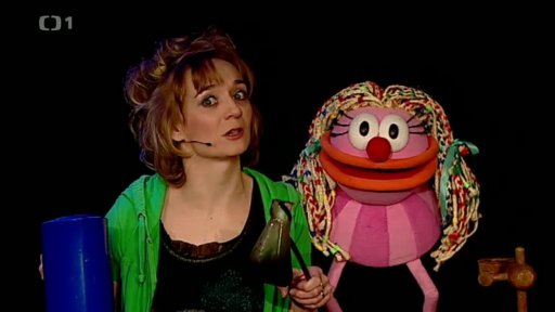 Klárka s Fámulou se loučí a přejí dětem krásnou oslavu Čarodějnic.