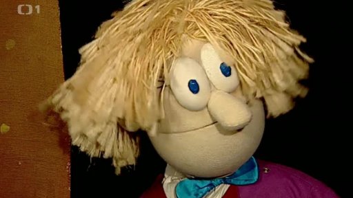 Muf a Hary si hrají na schovávanou.