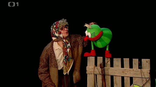 Muf plní svůj slib o dobrých skutcích pod dohledem Filipa.