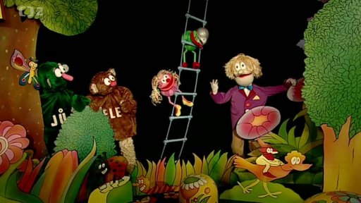 Jůheláci dali Fámule protidračí zbroj: knír. Chtějí, aby nevypadala jako princezna…