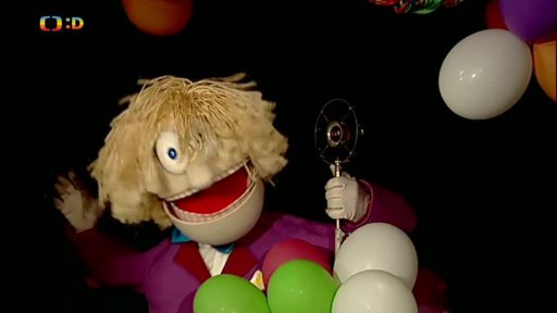 Hary zná spoustu vtipů o slonech, kterými okoření vysílání Studia Kamarád.