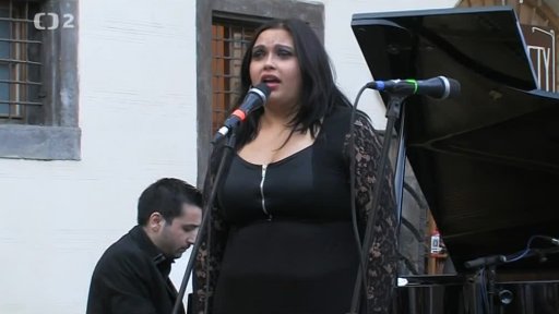 Romové se rádi modlí… hudbou