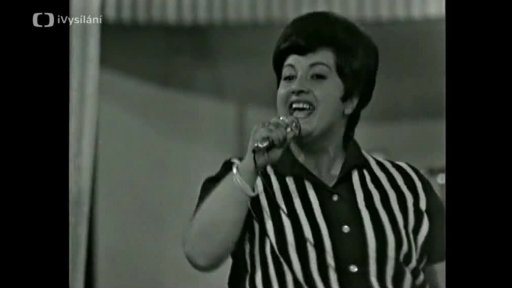 Zpívá celá rodina (1975)