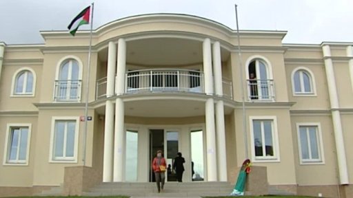 Otevřené dveře palestinské ambasády