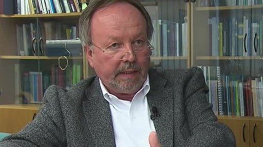 Rezignace šéfa Grantové agentury