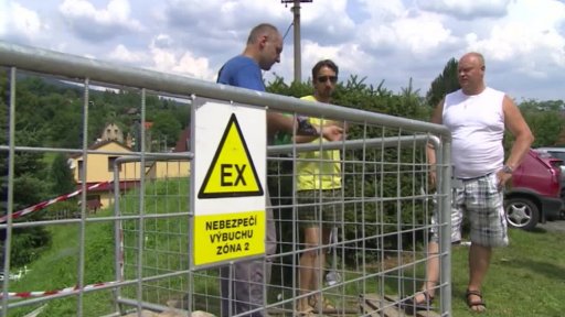 Výbuch plynu - rodina hledá osobní věci