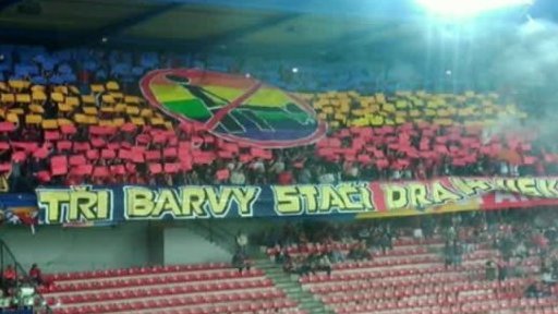 Kontroverzní transparent fanoušků Sparty