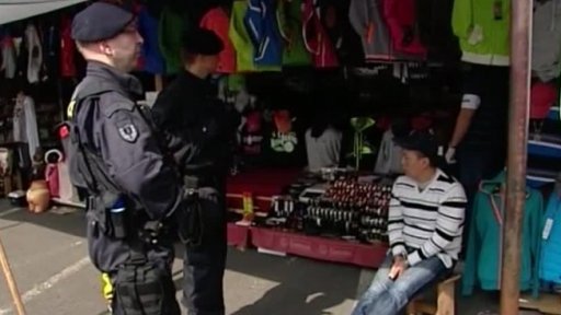 Razie na tržnici v Aši