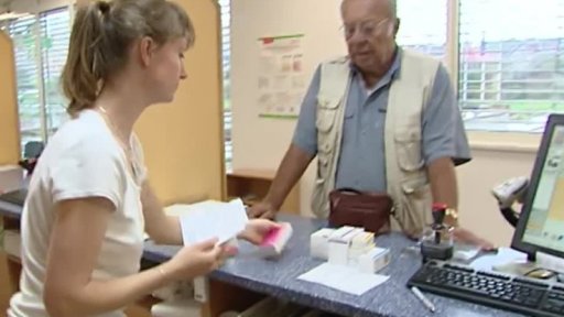 Senátoři pro zrušení poplatků u lékaře a za recept