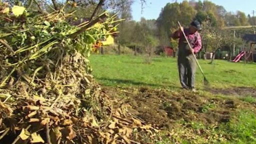 Povinné třídění bioodpadu a kovů