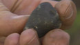 Hledači dnes našli první úlomek meteoritu, který 9.12. dopadl k Rudolci na Vysočině