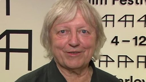 Ostře sledované vlaky