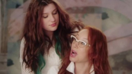 Duet Tori Amos a její dcery