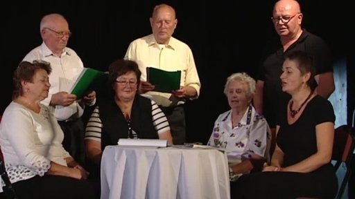 Senioři fotí celebrity