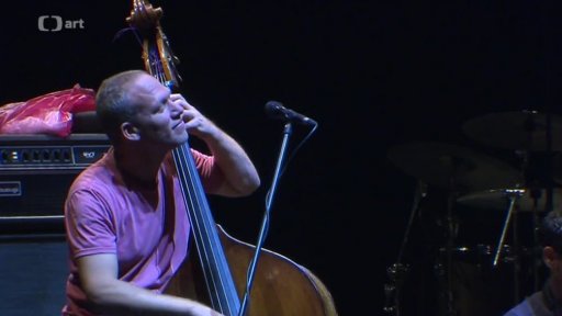 Avishai Cohen v pražském Divadle Hybernia