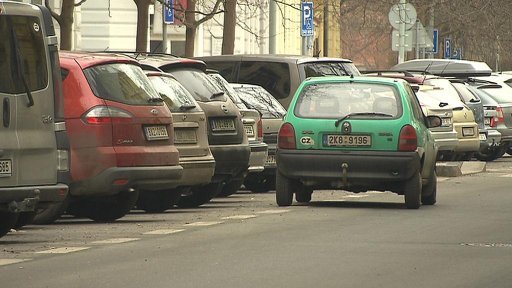 Zmatky kolem parkovacích zón