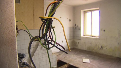 Města na severu Čech řeší, co s vybydlenými domy, které majitelé neudržují