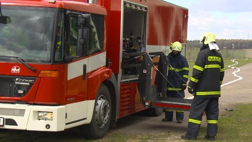 Hasiči v Dukovanech jsou nově vybaveni nejmodernější technikou v republice