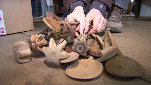 Na Dlaskově statku u Turnova dokončují novou expozici věnovanou práci se dřevem