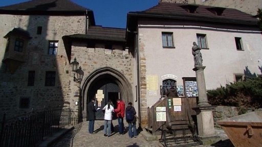 Obce přichází o miliony z dotací kvůli drobným chybám