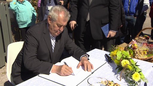 Prezident Miloš Zeman pokračoval v třídenní návštěvě Královéhradeckého kraje