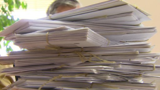 Co s poštou, kterou si na radnicích nezvyzvedávají lidé přihlášení na   obecních úřadech?