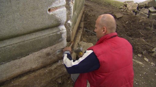 V Hořicích na Šumavě se restaurátoři společně s historiky pustili do unikátní operace