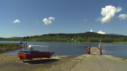 Most přes Lipno místo lanovky na Hraničník