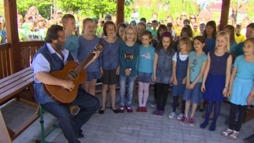 K výuce na čerstvém vzduchu slouží venkovní učebny