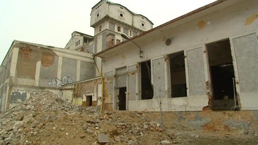 Vlajková loď Plzeň EHMK 2015 se nestihne v termínu