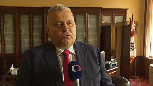 Hejtman M. Petera se vzdá poslaneckého mandátu