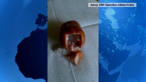 Nález podezřelých špekáčků s bílým práškem v pražském parku Stromovka