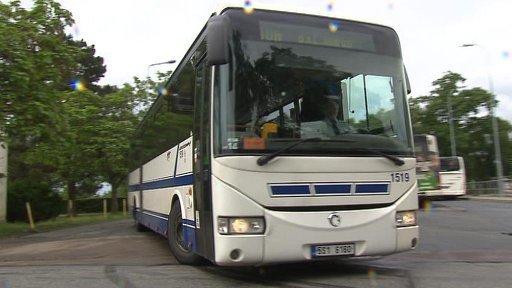 Středočeský kraj stále proplácí žákovské jízdné