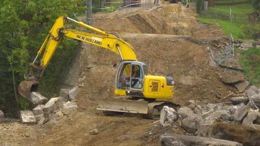 Dělníci se vrátili na most ve Vilémově. Se stavbou nového silničního mostu ale ještě nezačali