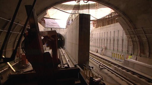 Praha půjčí Dopravnímu podniku dvě miliardy na dostavbu trasy A metra