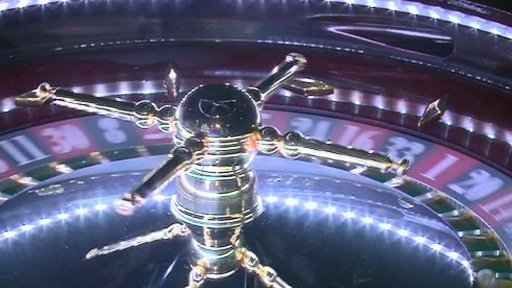 Stále víc lidí propadá hazardu.