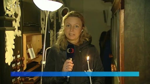 Výročí Sametové revoluce si studenti připomněli mší při svíčkách