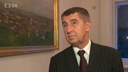 ČNB si kurz nad 27,50 Kč/euro pochvaluje