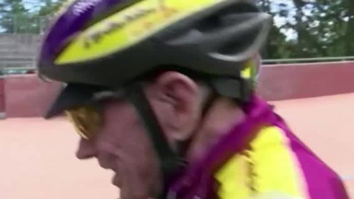 112letý cyklista a 110letý syrský utečenec