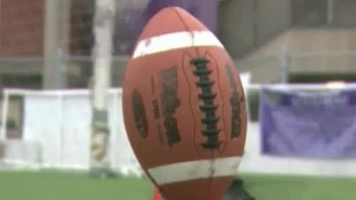 Bez rukou hraje americký fotbal