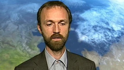 Nejistý vývoj v zemi zmítané konflikty + rozhovor se S. Horákem