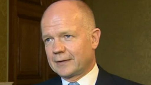 Šéf britské diplomacie si balí kufry