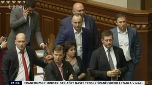 Premiér Jaceňuk rezignoval