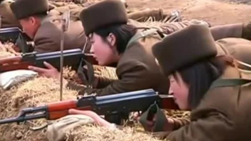 Ženy v KLDR se oblékají odvážněji