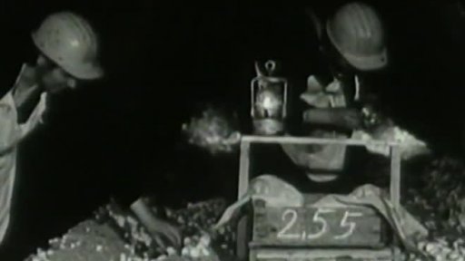 Pěstování žampionů v maďarských dolech (1967)