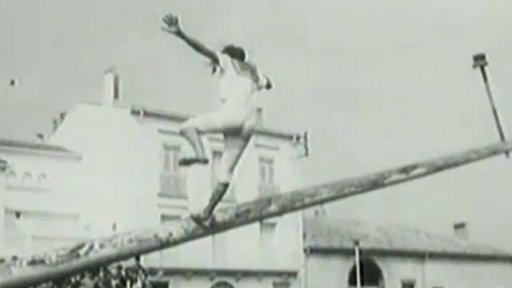 Závody v běhu po kluzké kládě (1971)