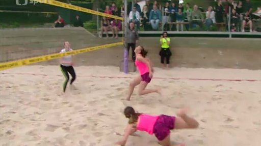 Beachvolejbalový turnaj juniorek na Kladně