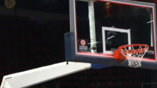 Střela přes celé hřiště