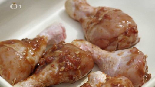 Kuřecí stehýnka v jeřabinové marinádě