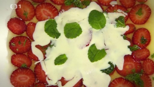 Jahodové carpaccio s mátovo-limetovou omáčkou